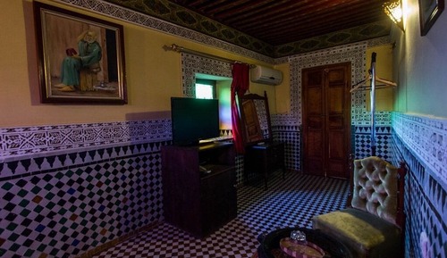 Suite estándar, baño privado, vistas a la ciudad (Warda)