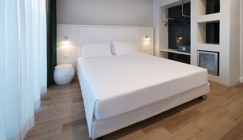 Habitación estándar, 1 cama doble con sofá cama, balcón