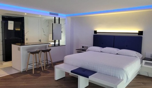 Wow Suites
