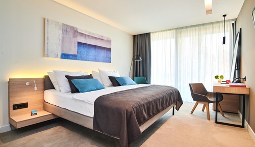 Superior room with balcony sea side