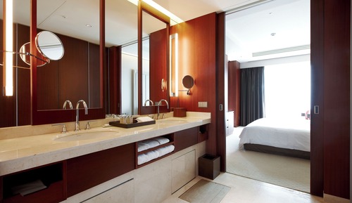 Suite superior, 1 cama de matrimonio grande (Hotel Type, Village)