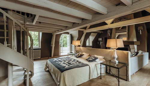 Suite familiar