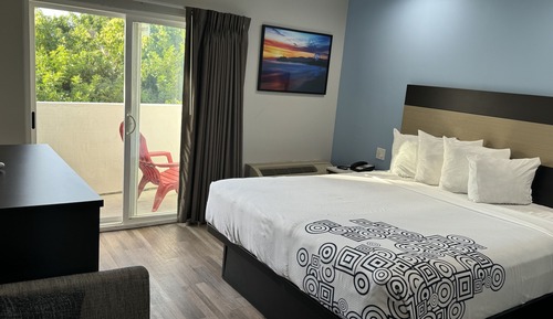 Habitación ejecutiva doble, 1 cama de matrimonio grande, balcón