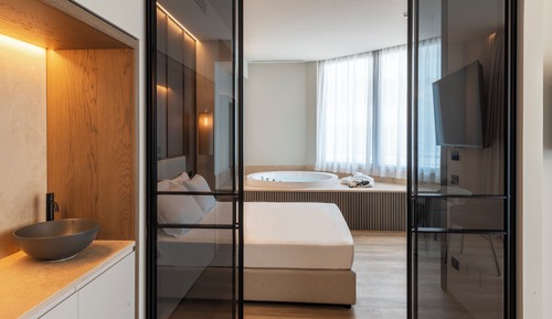 Suite, bañera de hidromasaje