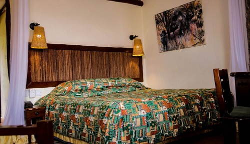Habitación estándar con 1 cama doble o 2 individuales