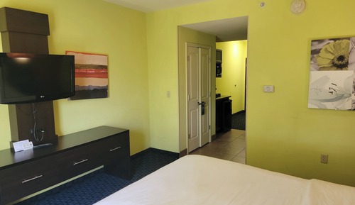 Habitación estándar, 1 cama de matrimonio grande (Mobility, Accessible Tub)