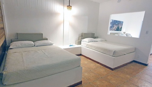 Suite familiar, vistas a la piscina