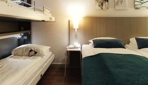 Habitación familiar (2 single beds+wallbed)