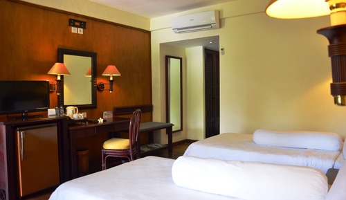 Habitación superior, vistas al jardín