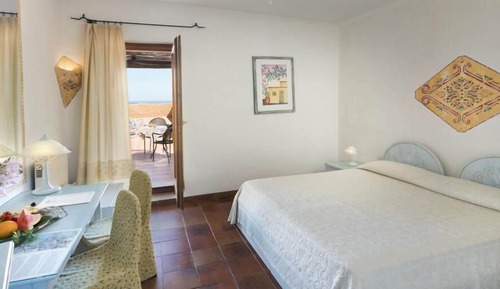 Suite junior, terraza, vistas al mar