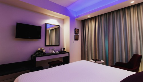 Suite, balcón