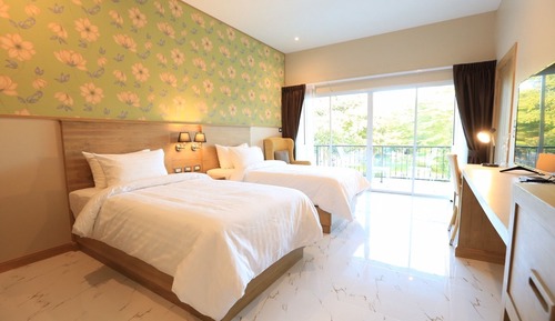 Grand Deluxe Room