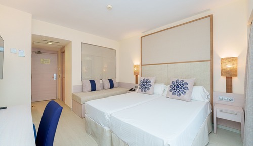 Habitación doble, balcón