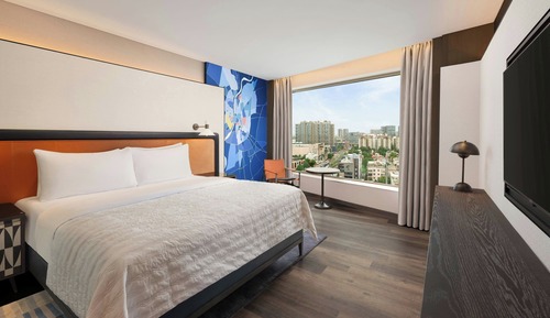 Suite Signature, 1 cama de matrimonio grande, vistas a la ciudad