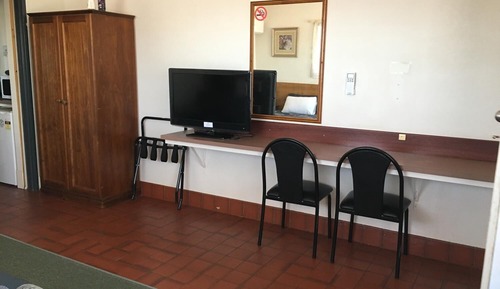 Habitación estándar con 1 cama doble o 2 individuales