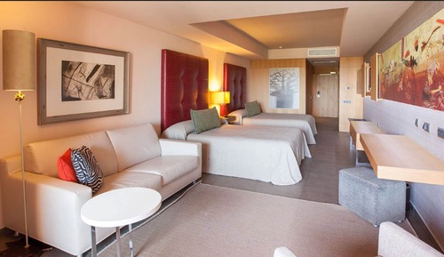 Habitación familiar doble, balcón