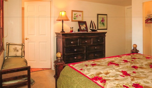 Habitación (Rosewood Queen with En Suite Bathroom)