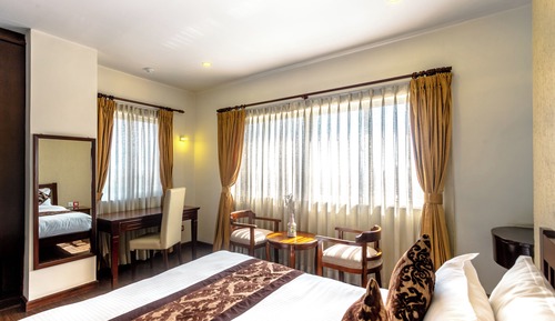 2BHK Apartment without Bathtub