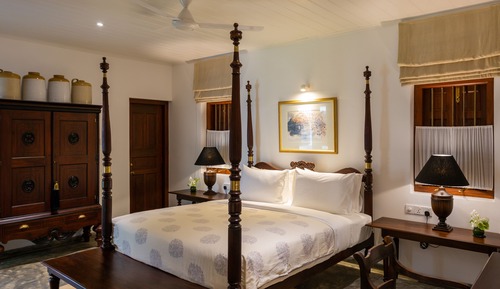 Superior King Room