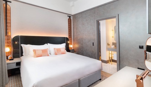 Habitación superior, 1 cama de matrimonio grande