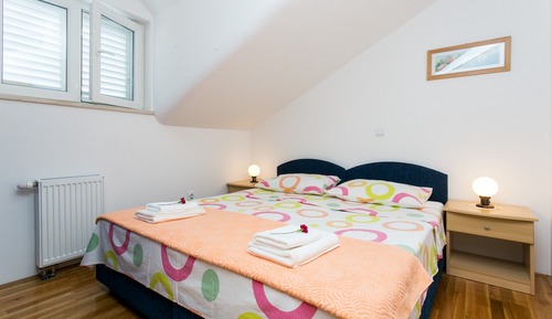 Apartamento, 1 habitación, balcón, vistas al jardín