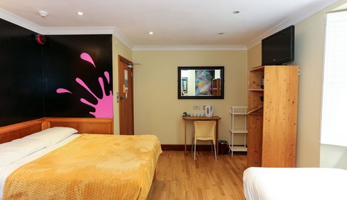 Suite familiar, baño privado (Quin)
