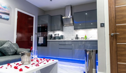 Apartamento Deluxe, baño privado (Deluxe Apartment Suite)