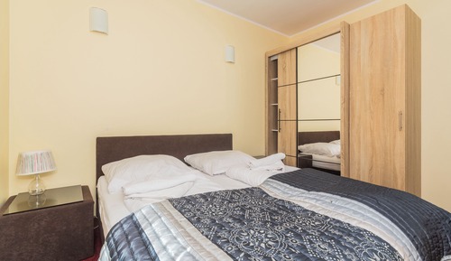 Apartament (C 10)