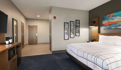 Habitación, 1 cama de matrimonio grande, no fumadores (Mobility/Hearing, Roll-In Shower)