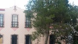 Casa tradicional, terraza, vistas al parque