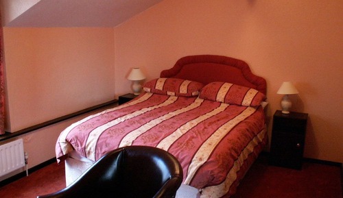 Habitación doble, baño privado (Small)