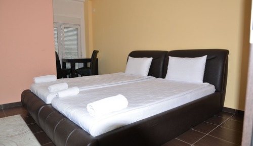 Habitación clásica con 2 camas individuales