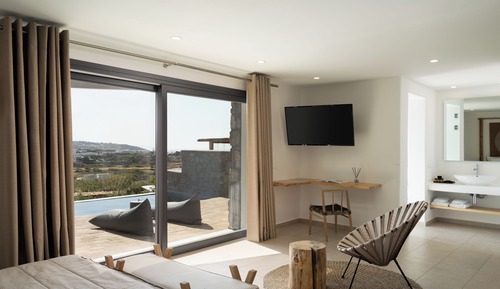 Junior Studio Suite, Private Pool (Ornos)