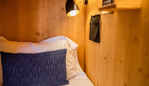 Habitación económica, 1 cama individual, baño compartido (Economy Single Room)