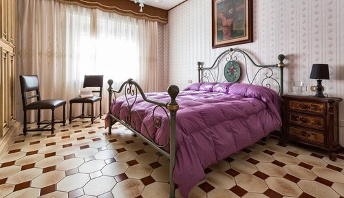 Habitación familiar con 1 cama doble o 2 individuales