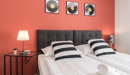 Habitación con 1 cama doble o 2 individuales, balcón