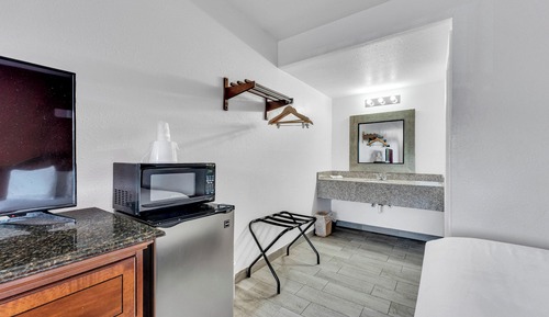 Habitación estándar, 1 cama de matrimonio grande, no fumadores, frigorífico y microondas