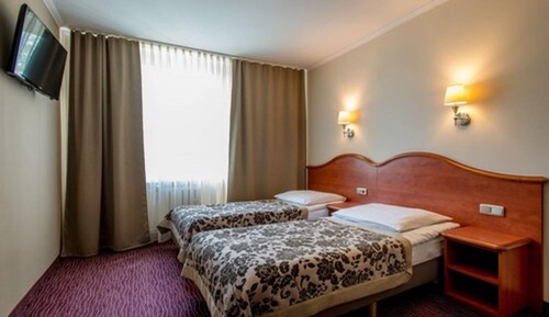 Habitación estándar con 1 cama doble o 2 individuales