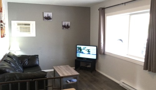 Habitación superior (Downstairs)