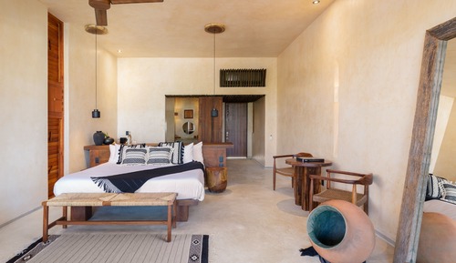 Suite Ground Floor Ocean Front