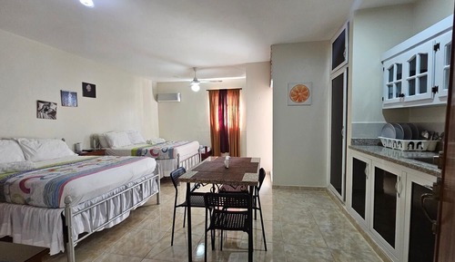 Habitación cuádruple básica