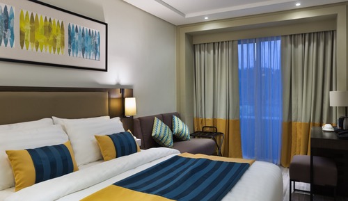 Habitación estándar doble, 1 cama de matrimonio, vistas a la colina