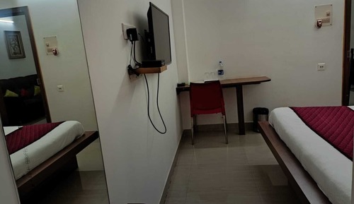 Habitación económica doble, 1 cama de matrimonio grande