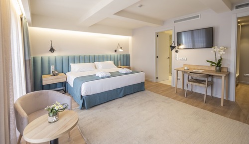 Junior suite familiar