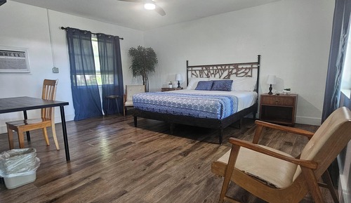 Habitación individual básica, 1 cama de matrimonio grande