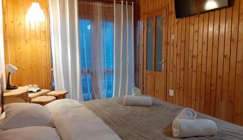 Habitación triple Confort, balcón, vistas a la montaña