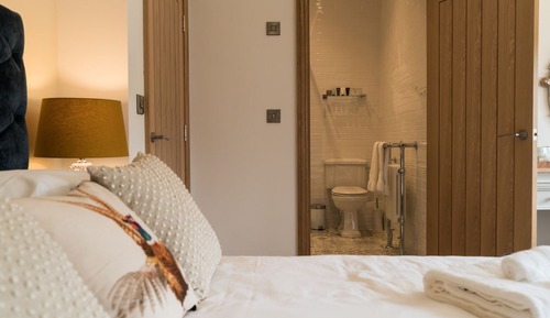 Habitación doble, baño privado (Partridge)