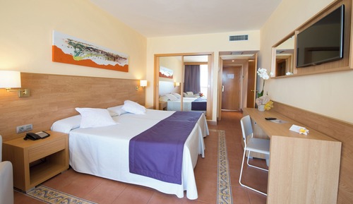 Habitación estándar doble, vistas parciales al mar (Esencia - 3 adults)