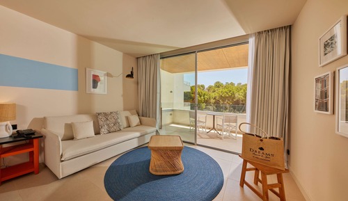 Suite junior, balcón, vistas a la piscina (1 Adults and 1 Child - Preferred Club)