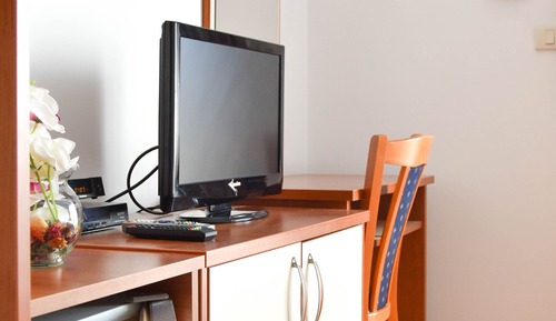 Habitación básica con 1 cama doble o 2 individuales